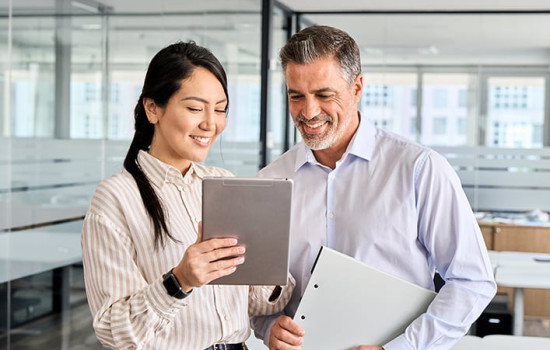 استراتيجيات الشراء والتفاوض الشرائي في القطاعات الحكومية